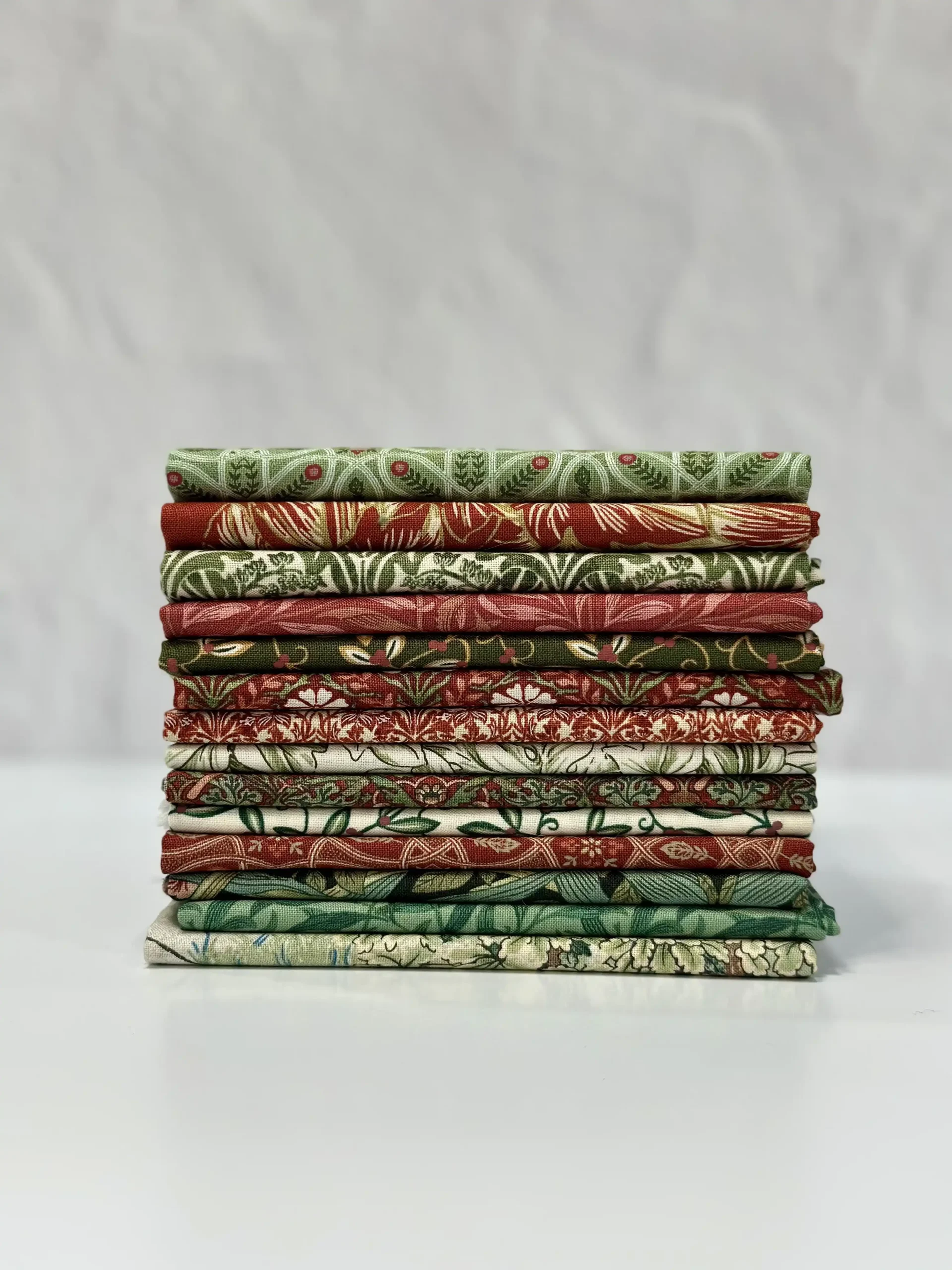 Cotswold Holiday Fat Quarter Bundle - Image 2